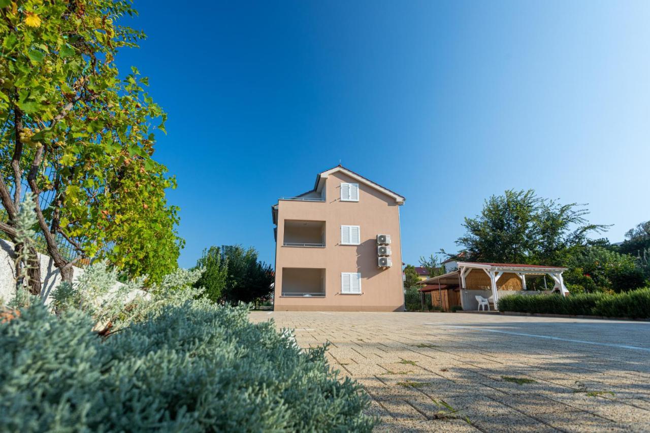 Apartments Crnekovic Jasna Baška Extérieur photo