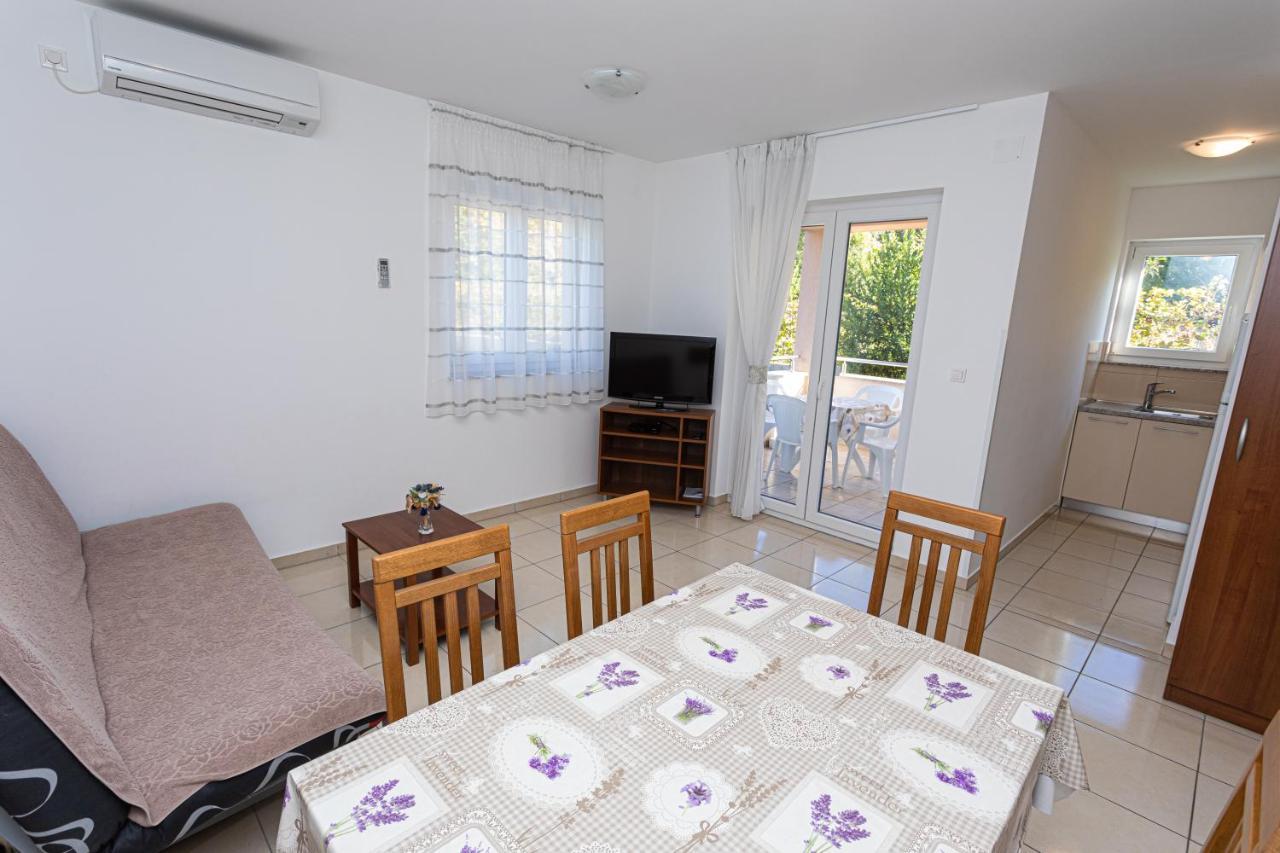 Apartments Crnekovic Jasna Baška Extérieur photo