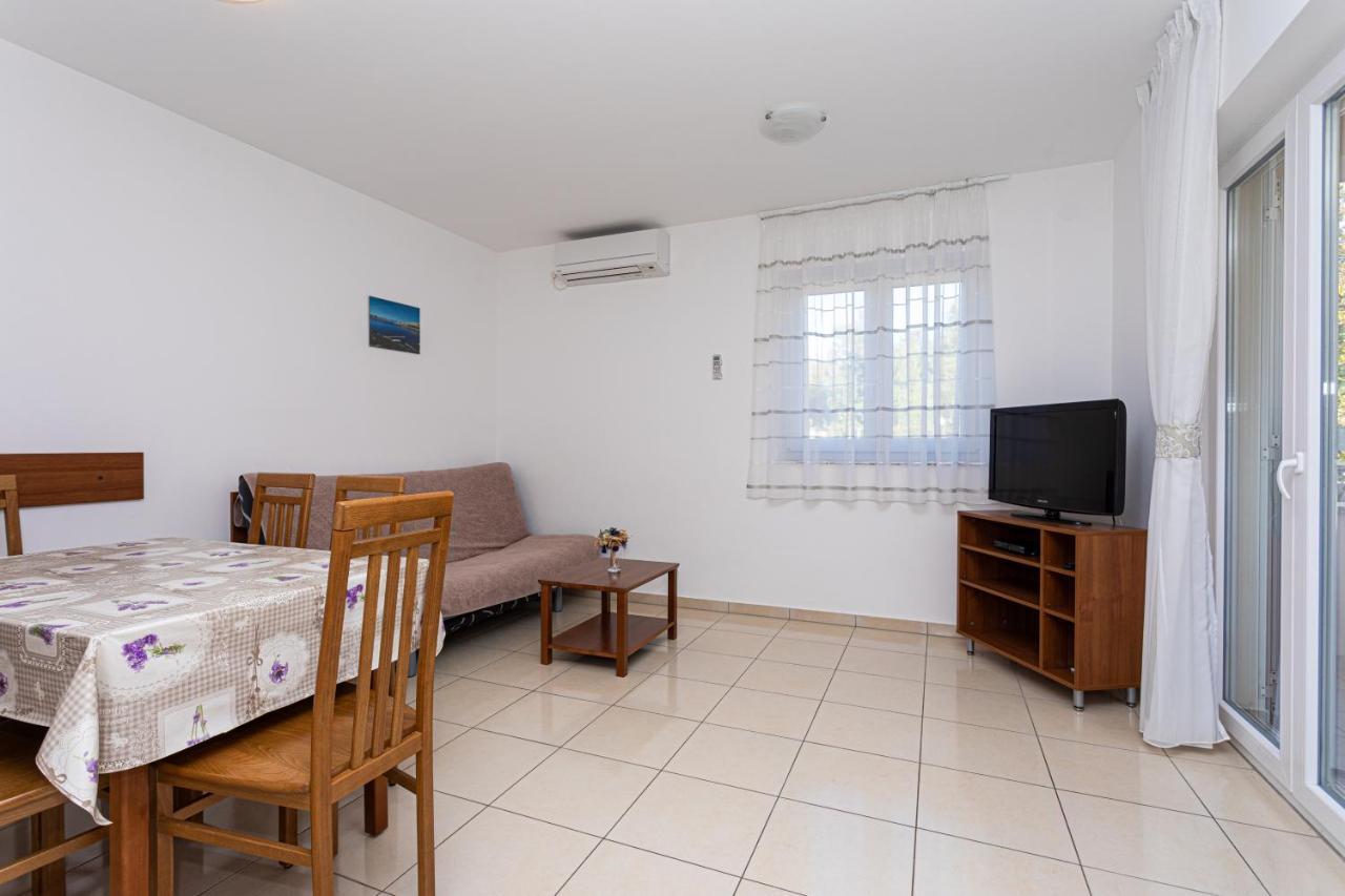 Apartments Crnekovic Jasna Baška Extérieur photo