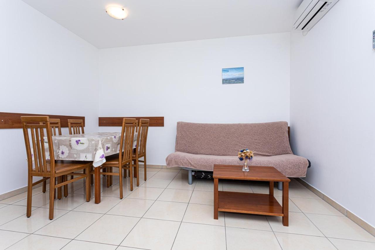 Apartments Crnekovic Jasna Baška Extérieur photo
