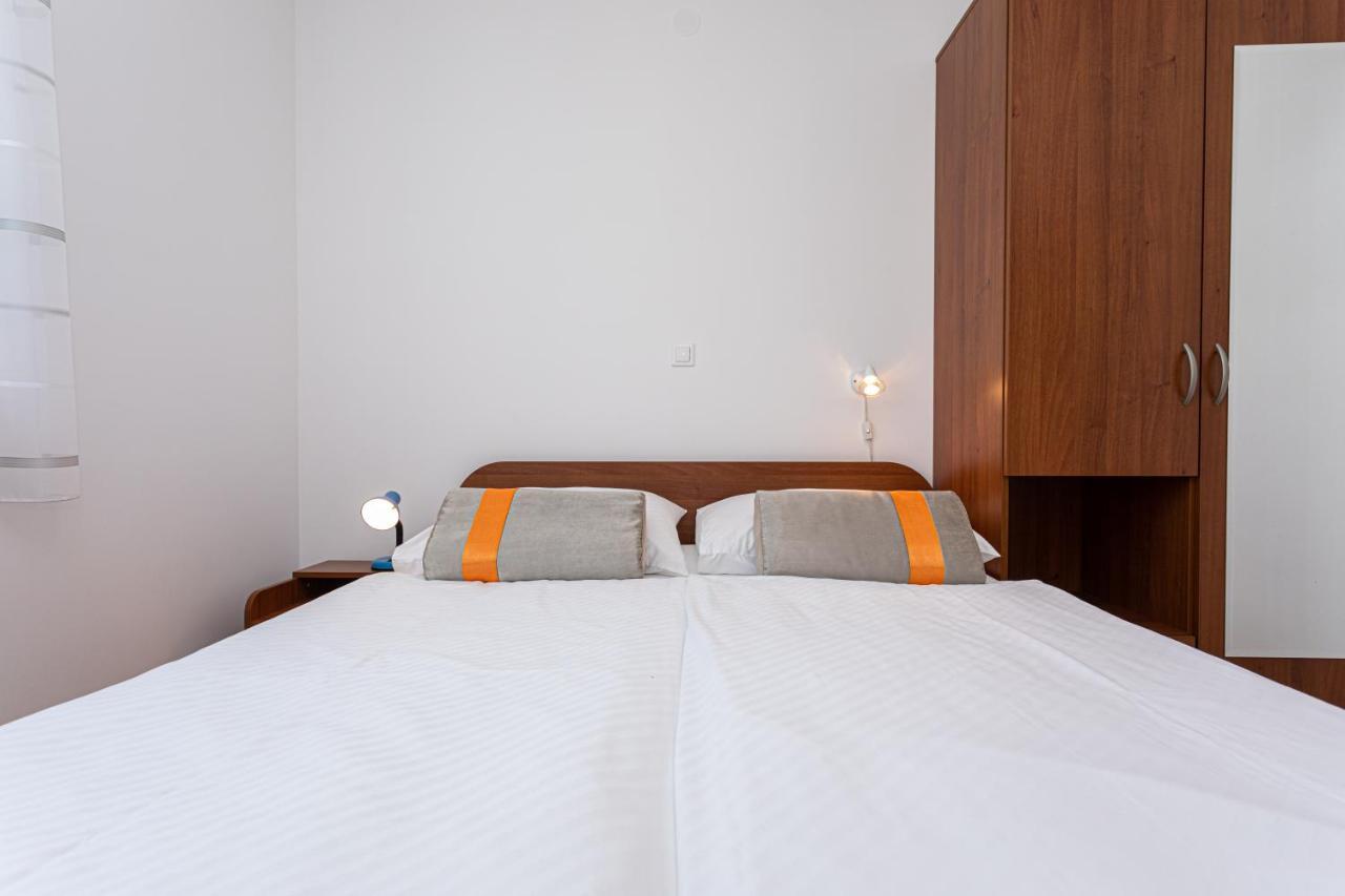 Apartments Crnekovic Jasna Baška Extérieur photo