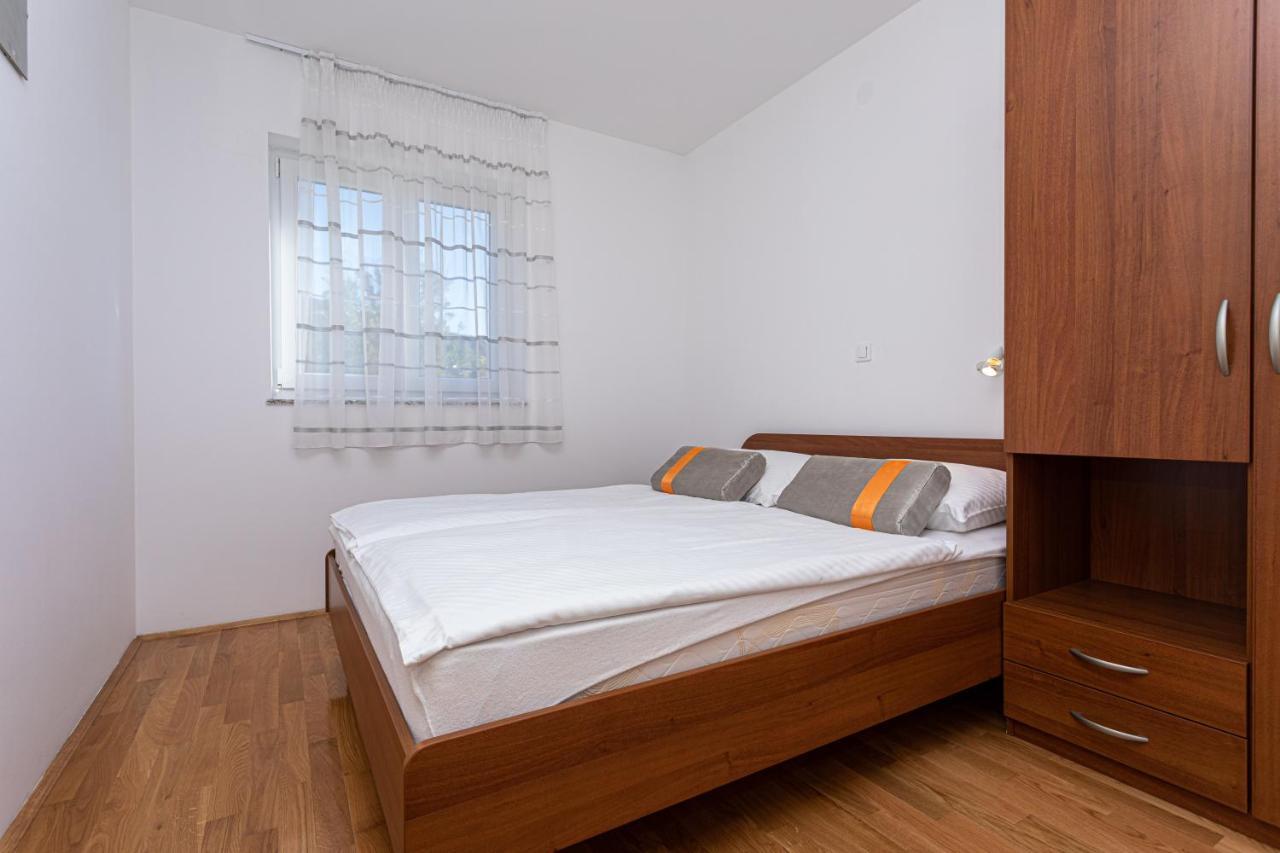 Apartments Crnekovic Jasna Baška Extérieur photo