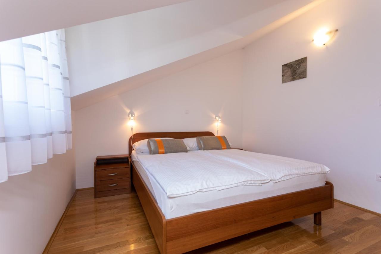 Apartments Crnekovic Jasna Baška Extérieur photo