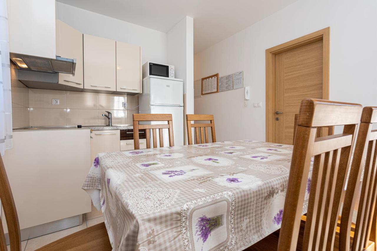 Apartments Crnekovic Jasna Baška Extérieur photo
